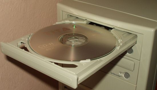 CD-ROM drev